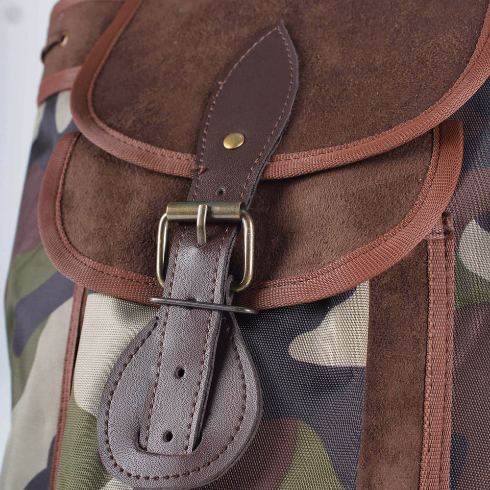 MOCHILA LONA CAMUFLAJE HN/17A