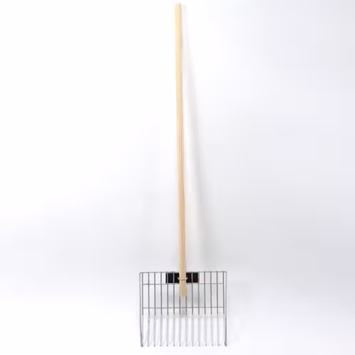 RASTRILLO METAL MANGO MADERA