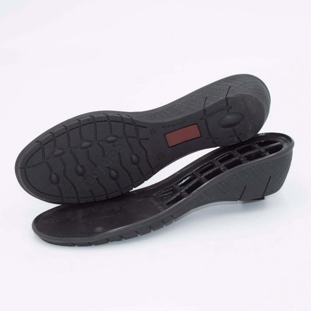 SOLE ELI